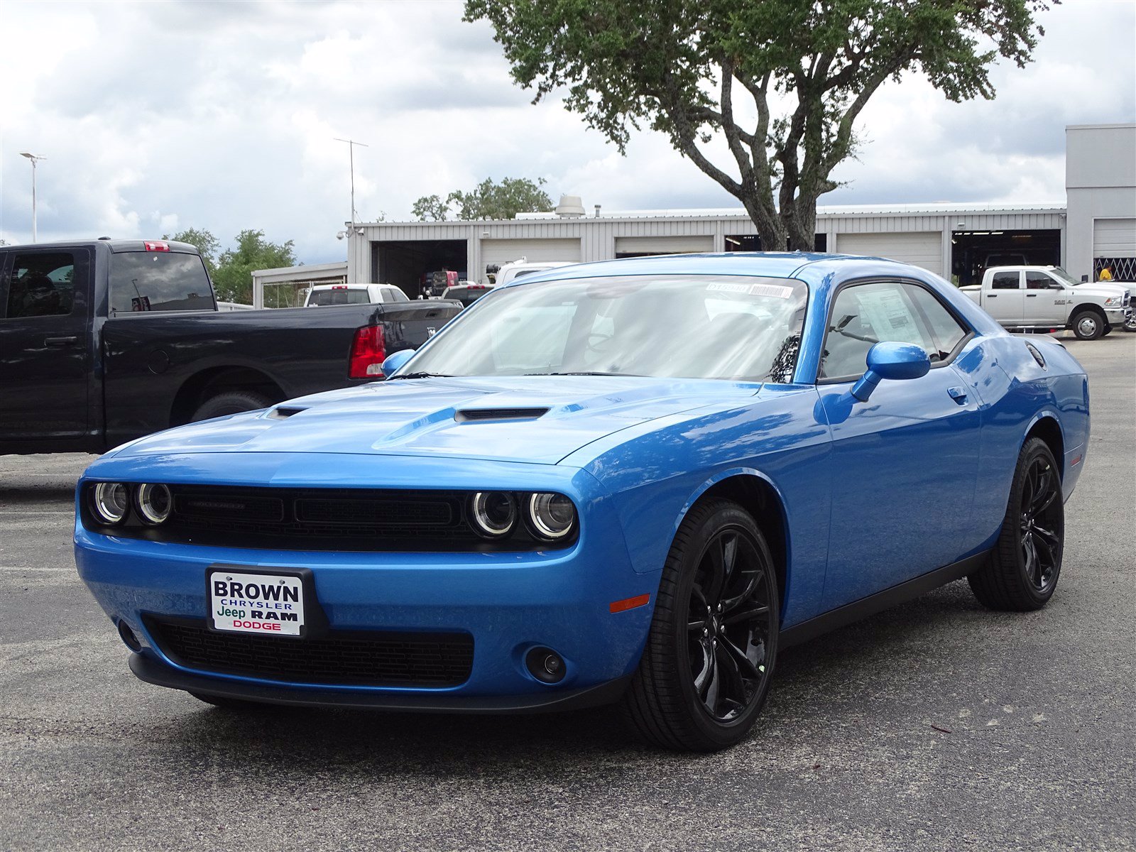 Pre-Owned 2018 Dodge Challenger SXT 2dr Car in Southwest Texas #D15940 ...